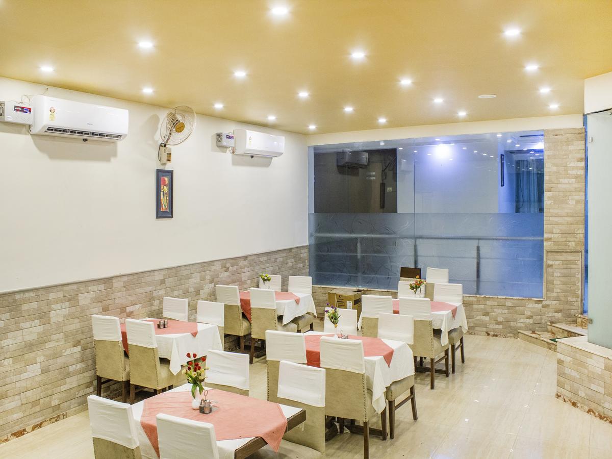 Fabhotel Marble Arch Karol Bagh Delhi  Exterior photo