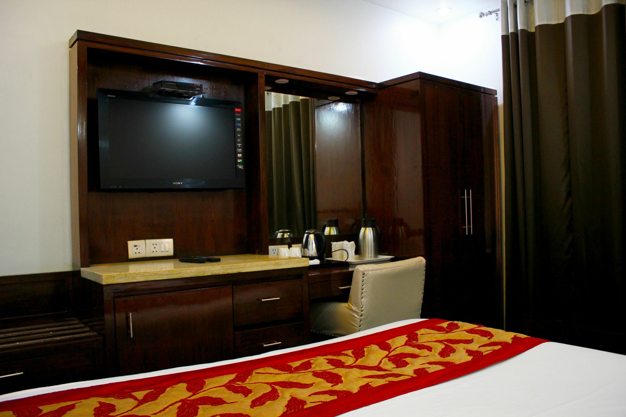 Fabhotel Marble Arch Karol Bagh Delhi  Exterior photo